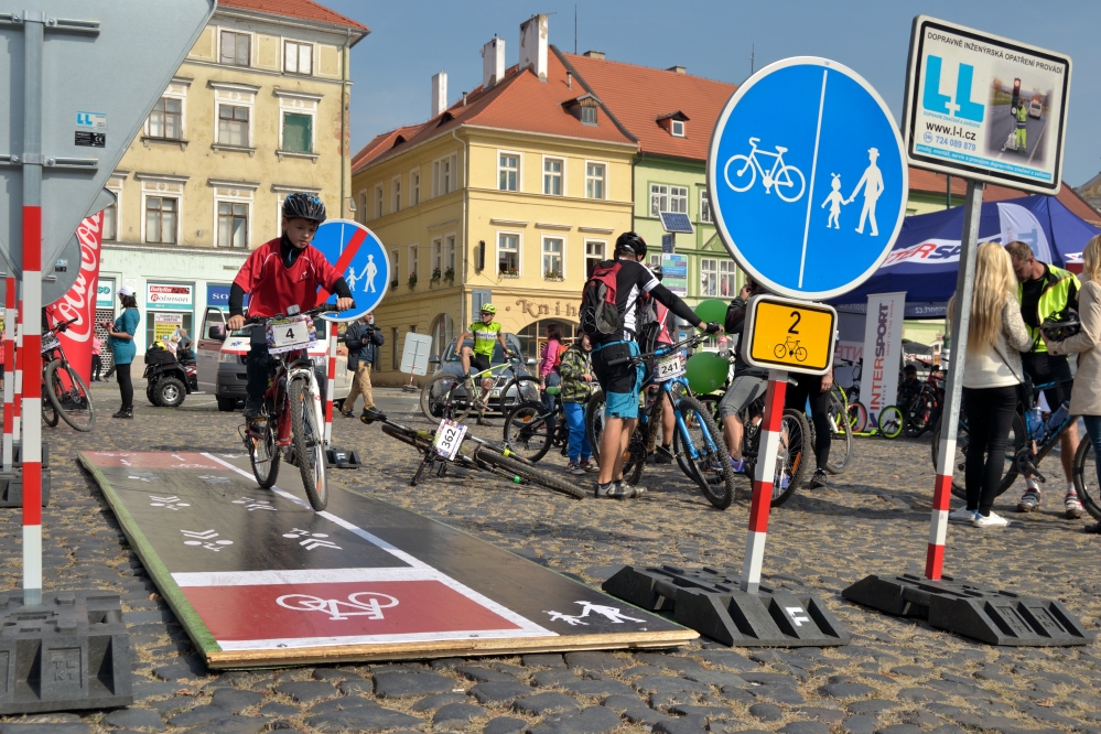 Podzimní zamykání Labské stezky a závod MTB tour České středohoří Podzimní zamykání Labské stezky a závod MTB tour České středohoří